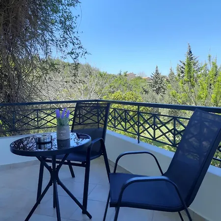 Bright New Garden Χανιώτη