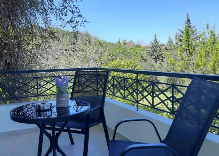 Bright New Garden Chaniotis