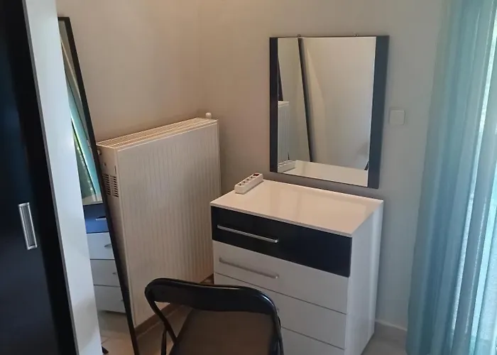 Bright New Garden Сasa de vacaciones *