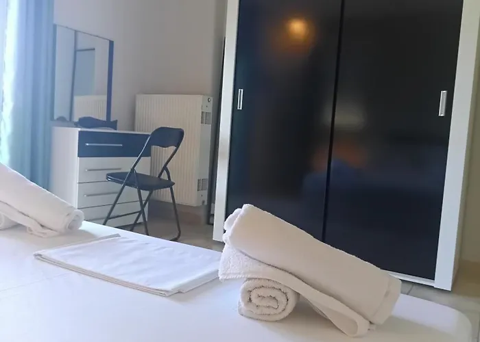 Bright New Garden Chaniotis