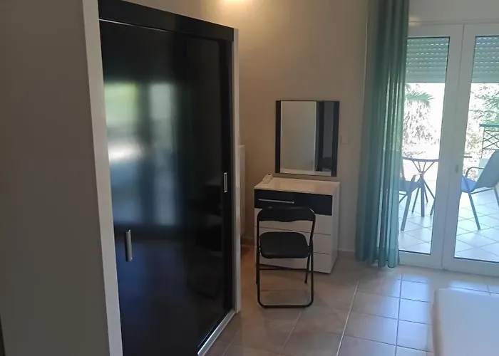 Сasa de vacaciones Bright New Garden